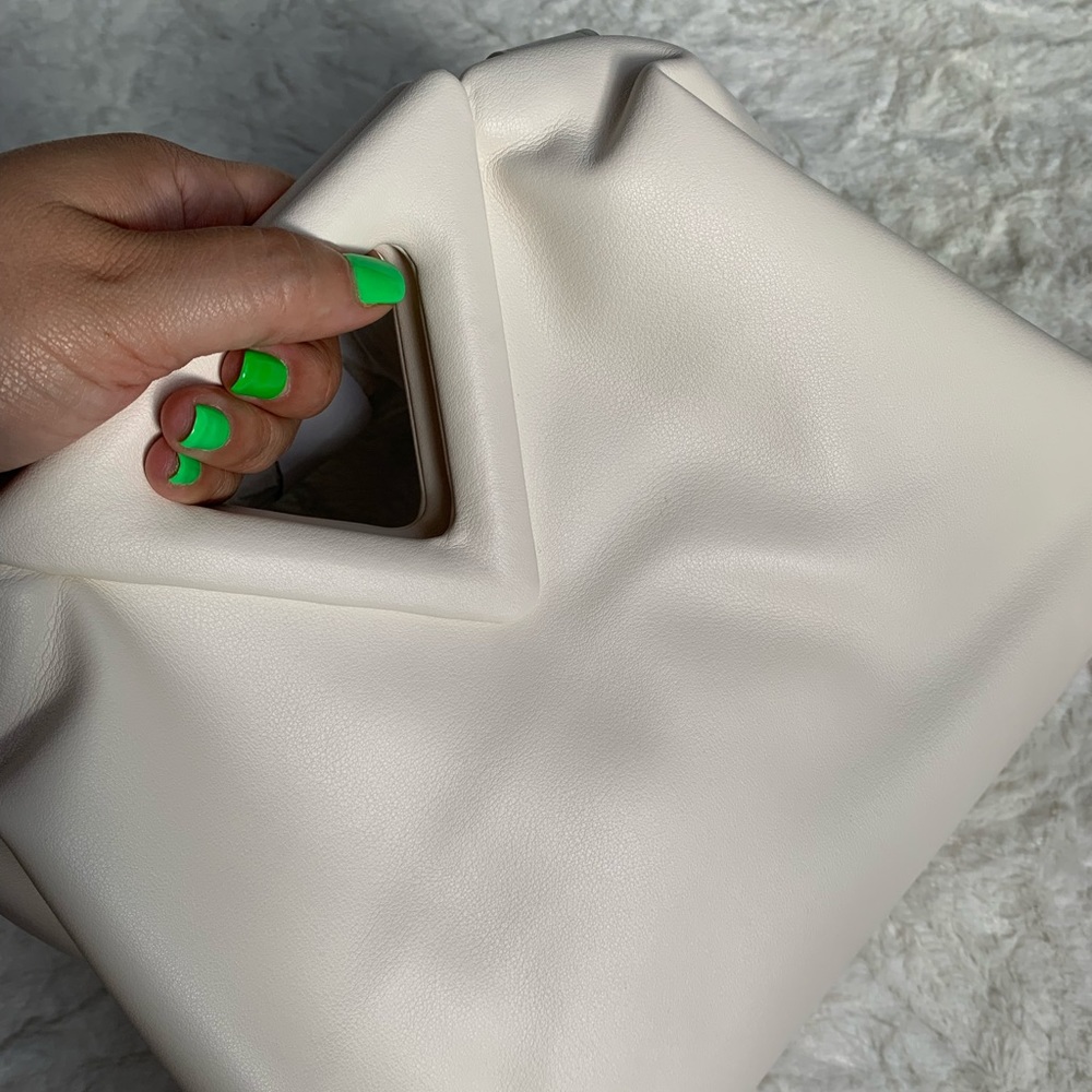Handbag 👜 - Picture 11 of 12